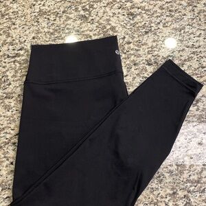 Women’s Lululemon Wunder Under HR 28” leggings
